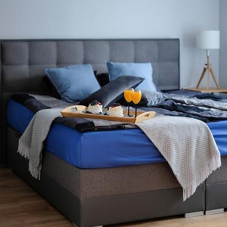 Ohtu Poik 2 City Center Basement Apartment Parnu Ngoại thất bức ảnh
