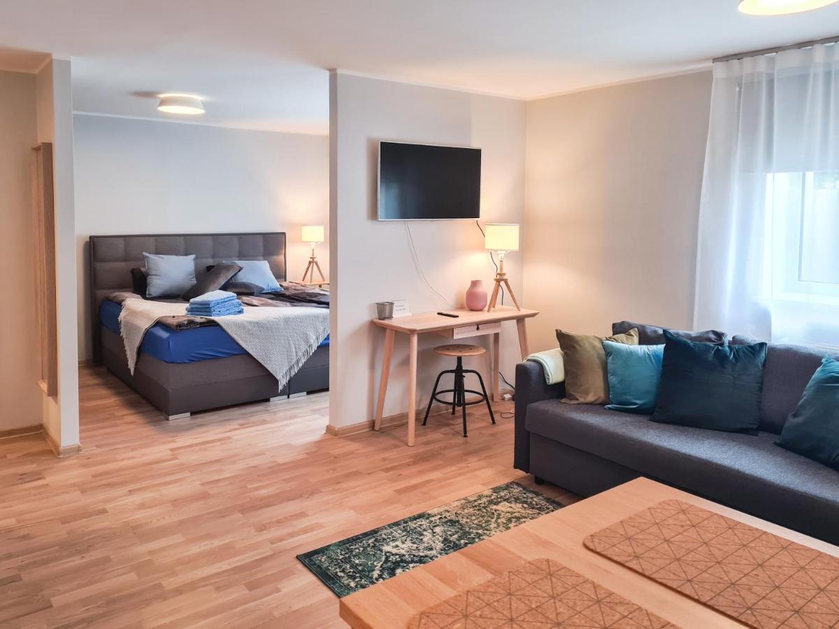 Ohtu Poik 2 City Center Basement Apartment Parnu Ngoại thất bức ảnh